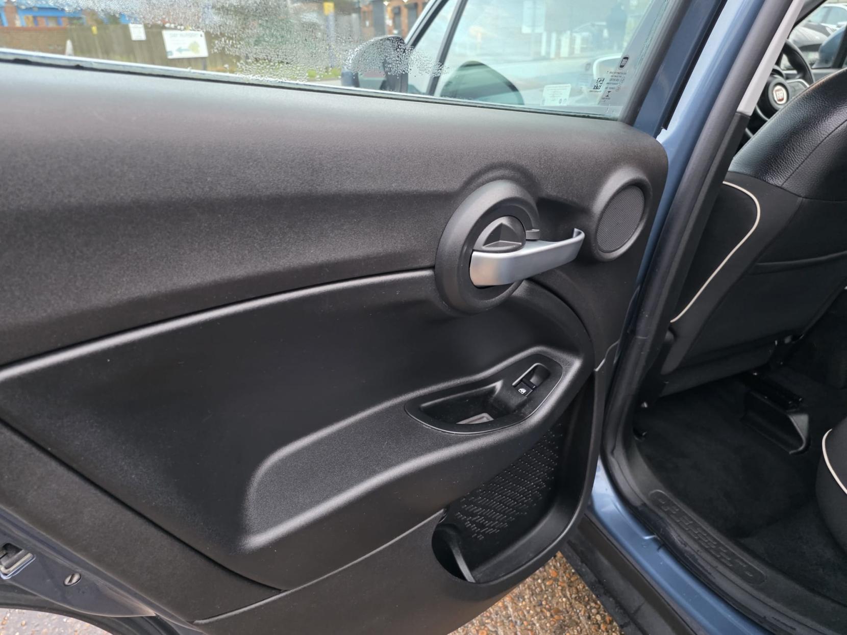 Fiat 500X 1.0 FireFly Turbo MultiAir City Cross SUV 5dr Petrol Manual Euro 6 (s/s) (120 bhp)