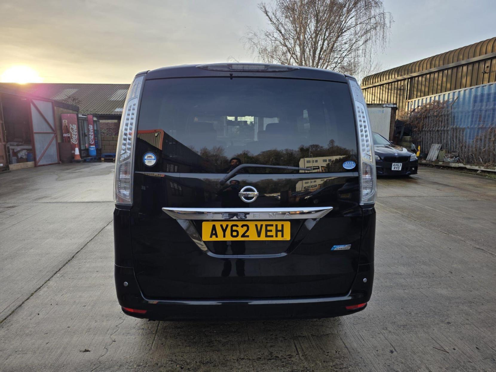 Nissan Serena 2.0 S-Hybrid 20X Highway Star Auto