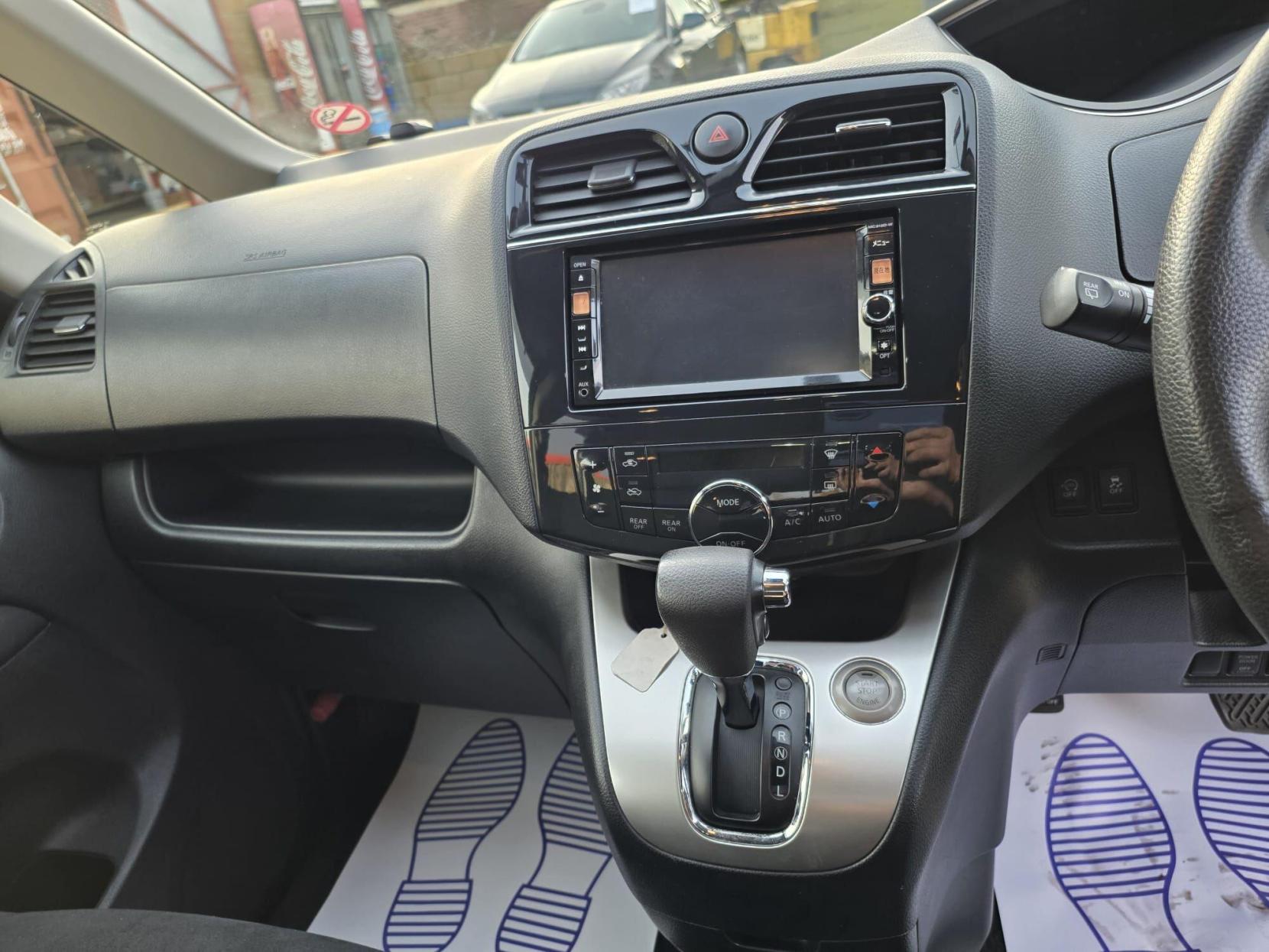 Nissan Serena 2.0 S-Hybrid 20X Highway Star Auto