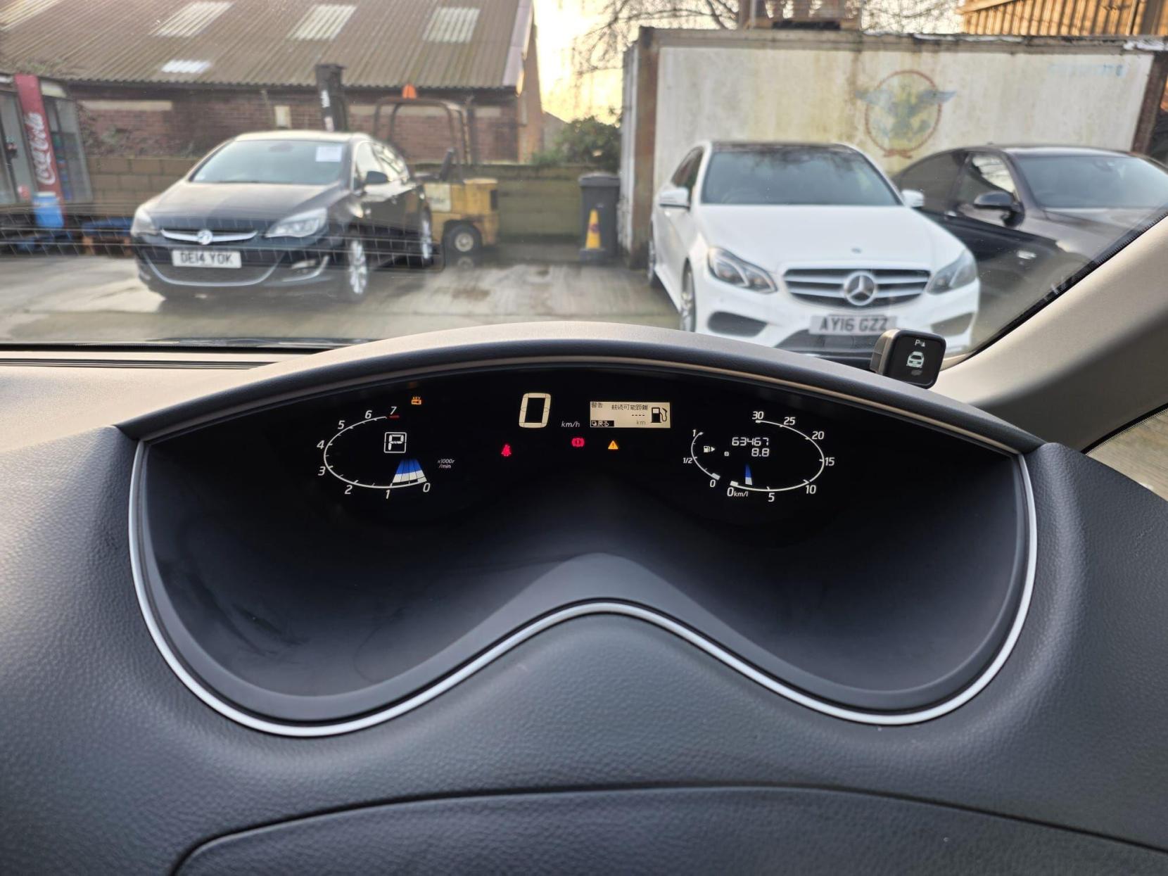 Nissan Serena 2.0 S-Hybrid 20X Highway Star Auto