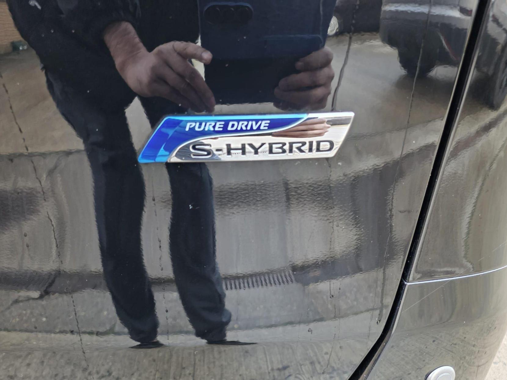 Nissan Serena 2.0 S-Hybrid 20X Highway Star Auto