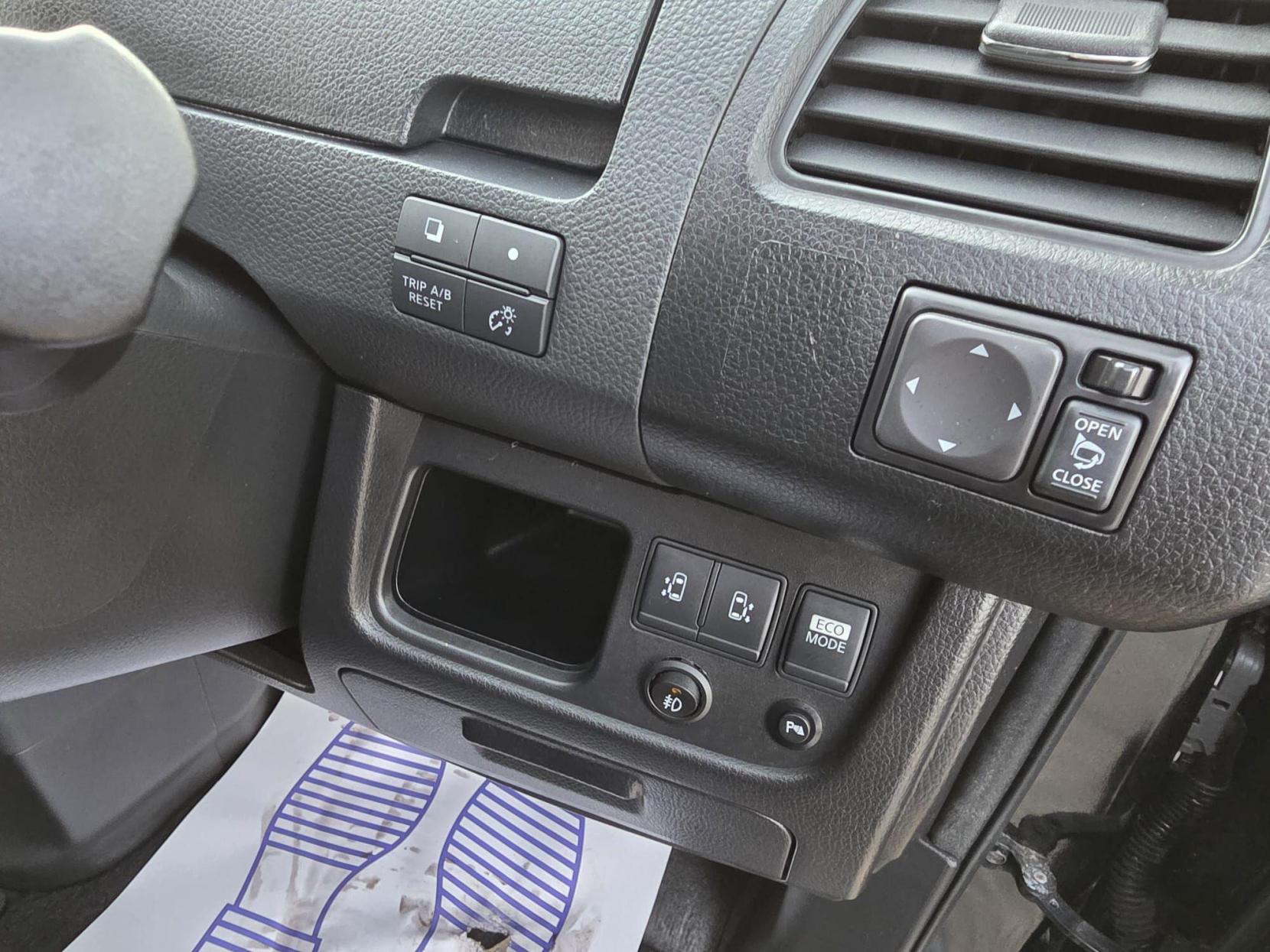 Nissan Serena 2.0 S-Hybrid 20X Highway Star Auto