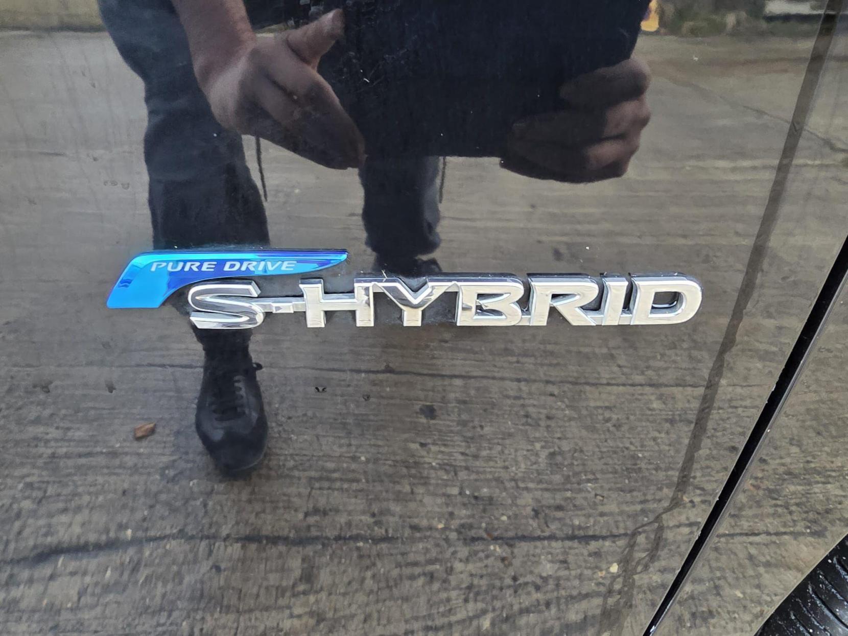 Nissan Serena 2.0 S-Hybrid 20X Highway Star Auto