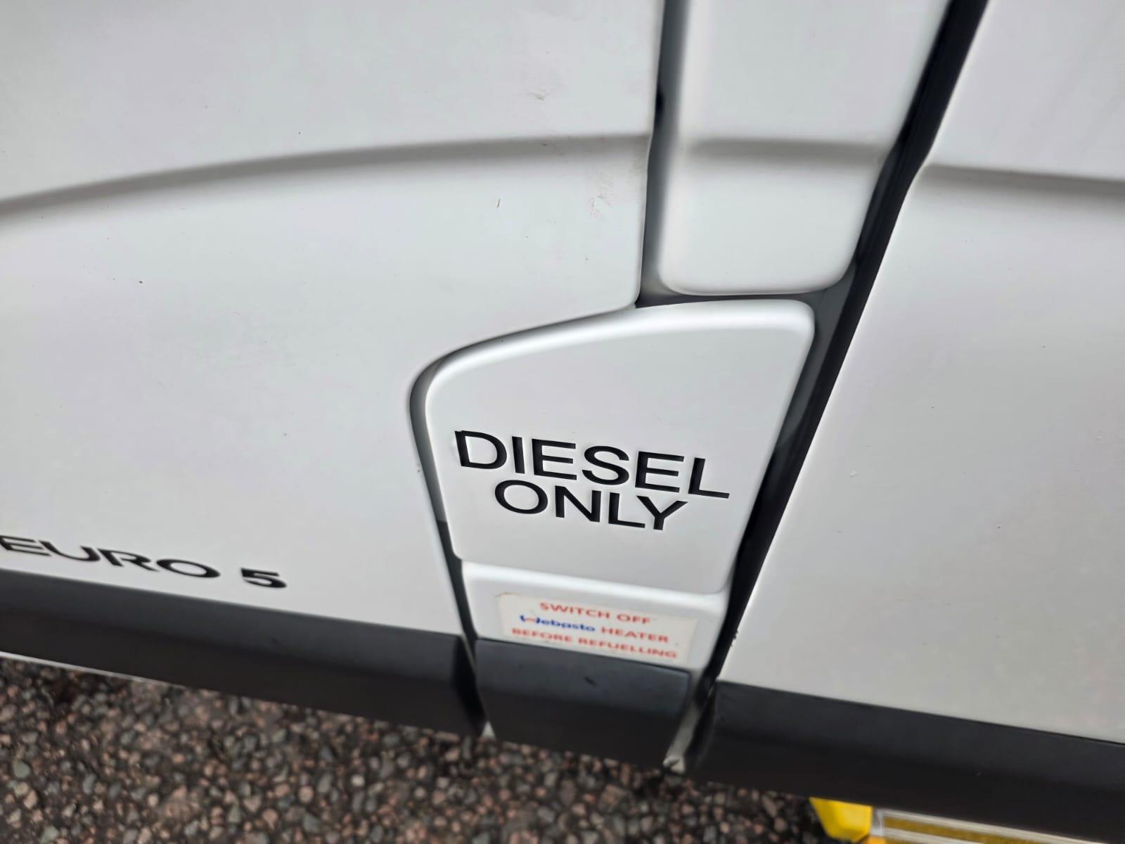 Renault Master 2.3 dCi ENERGY 35 eco2 Panel Van 5dr Diesel Manual FWD LWB High Roof Euro 5 (s/s) (100 ps)