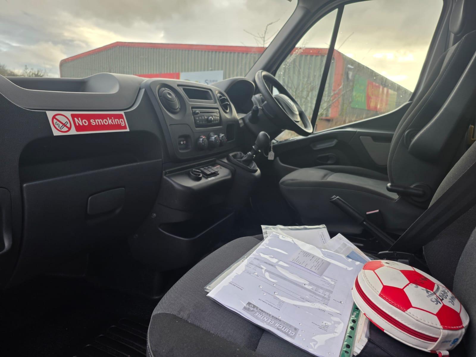 Renault Master 2.3 dCi ENERGY 35 eco2 Panel Van 5dr Diesel Manual FWD LWB High Roof Euro 5 (s/s) (100 ps)