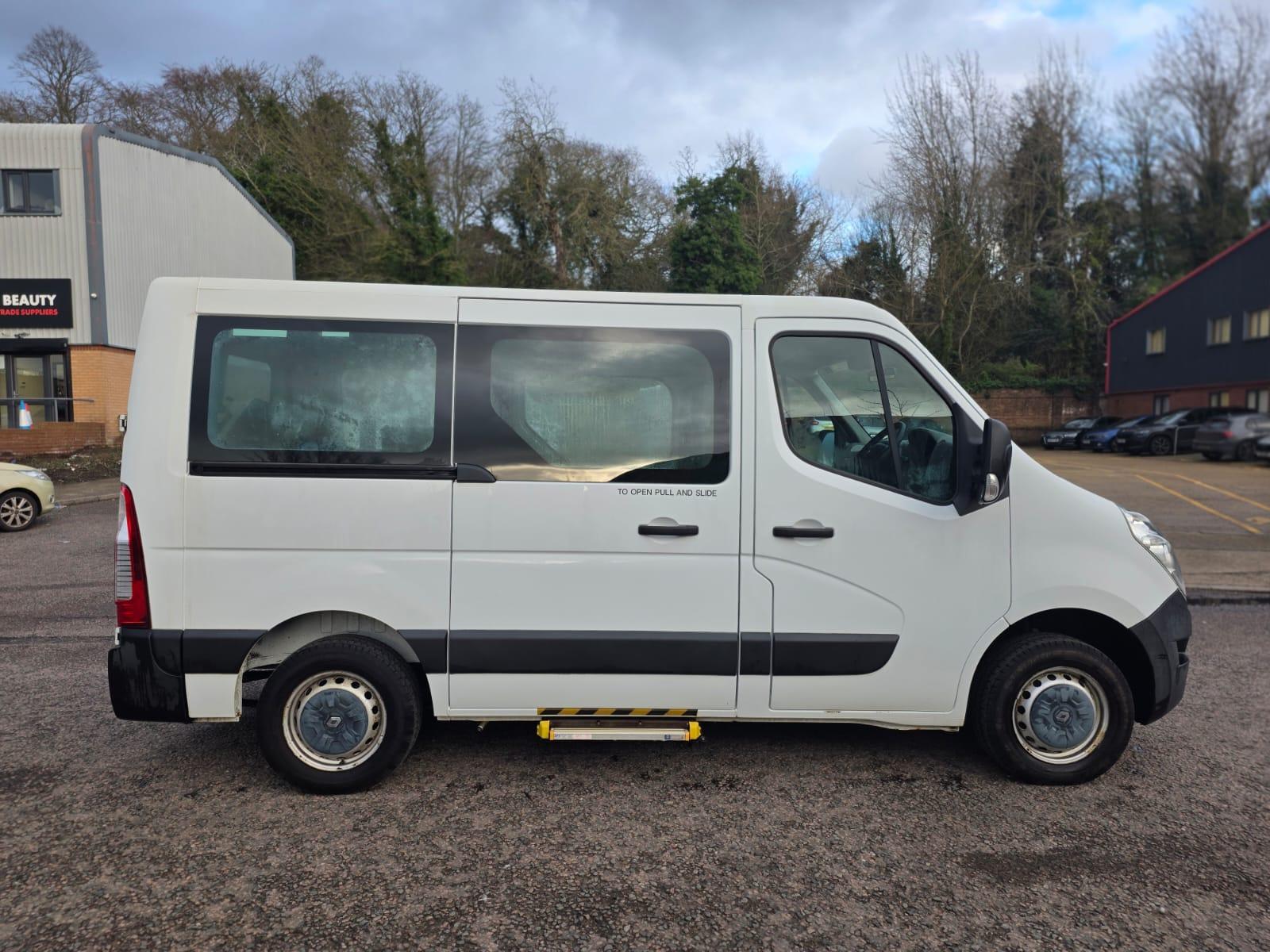 Renault Master 2.3 dCi ENERGY 35 eco2 Panel Van 5dr Diesel Manual FWD LWB High Roof Euro 5 (s/s) (100 ps)