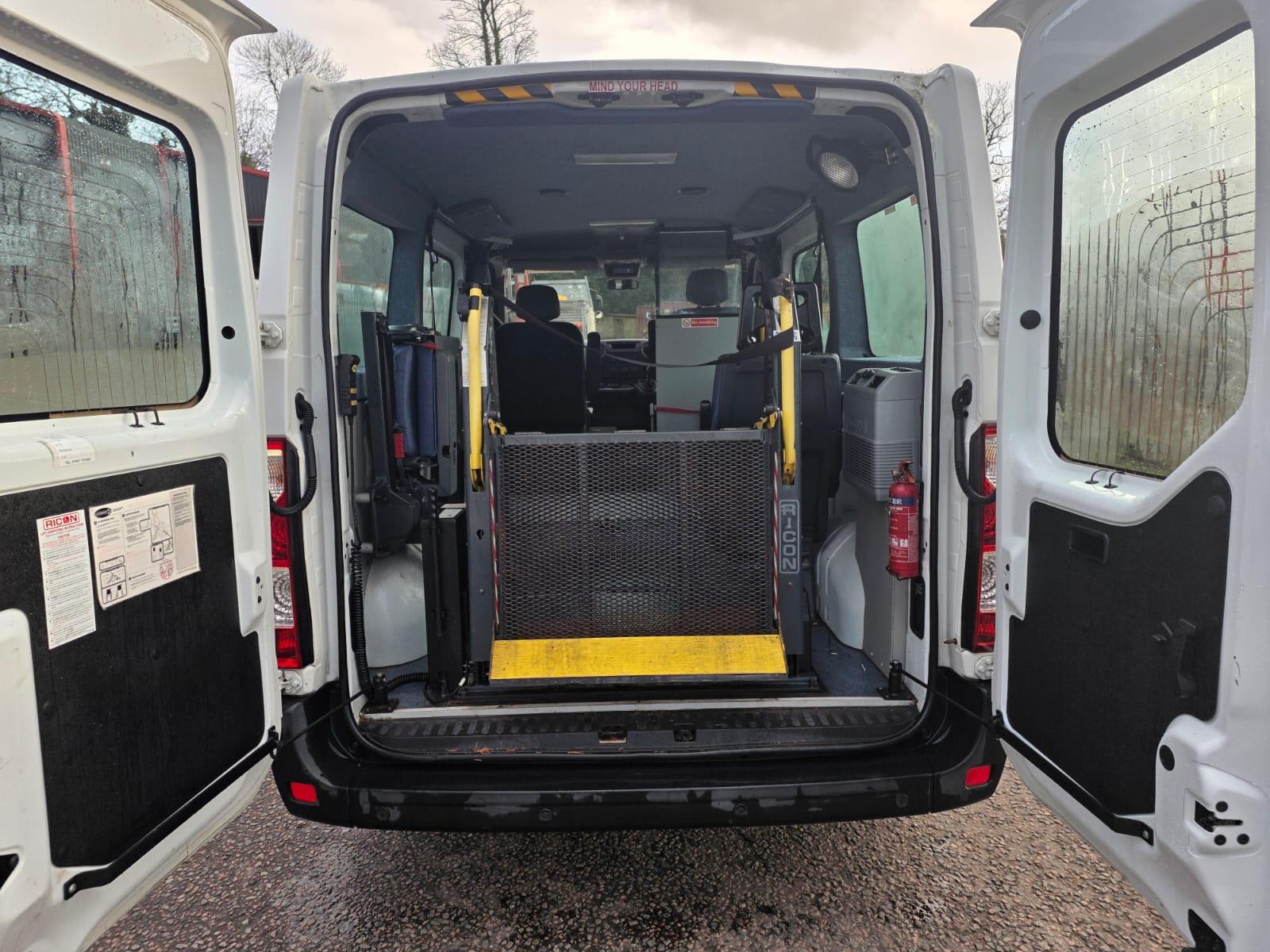 Renault Master 2.3 dCi ENERGY 35 eco2 Panel Van 5dr Diesel Manual FWD LWB High Roof Euro 5 (s/s) (100 ps)