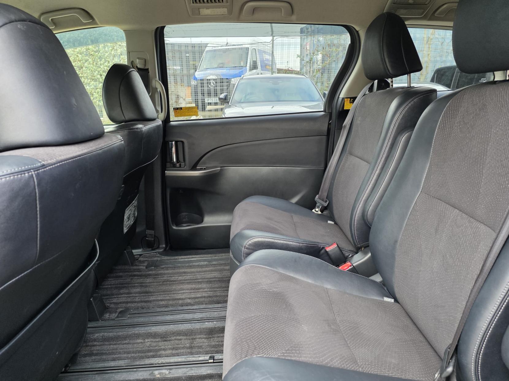 Toyota Estima Aeras G 2000